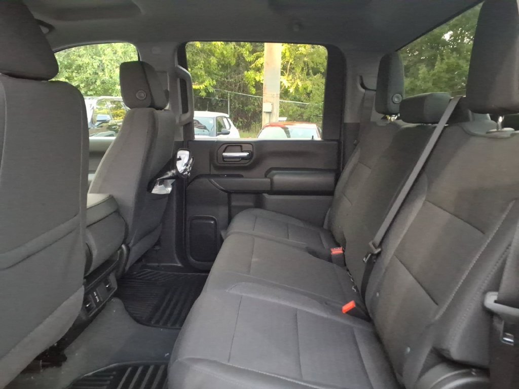New 2026 Chevrolet Silverado 2500 Custom w/ Custom Value Package AWD/4WD image 17