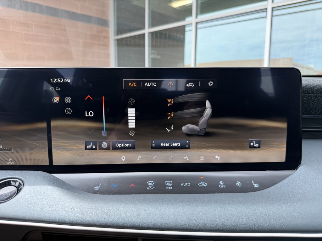 Used 2026 Nissan Leaf Platinum+ w/ Cargo Package (Platinum+) FWD image 24