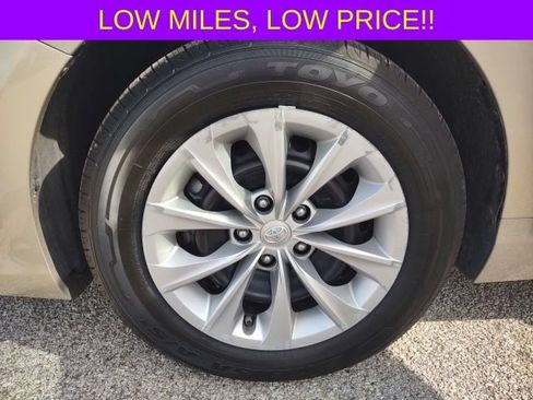 Used 2017 Toyota Camry LE FWD image 26