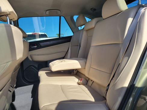 Used 2018 Subaru Outback 3.6R Limited image 14