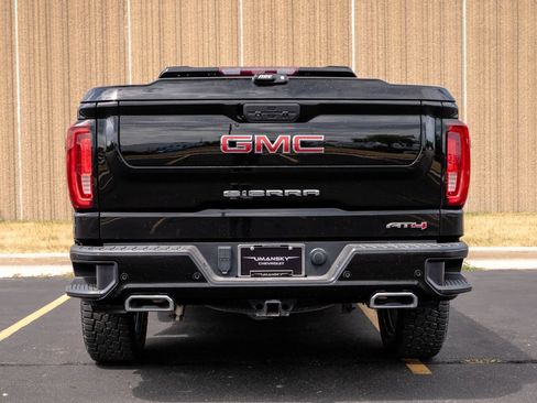 Used 2021 GMC Sierra 1500 AT4 w/ AT4 Premium Package AWD/4WD image 8