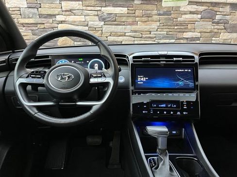 Used 2023 Hyundai Santa Cruz Limited AWD/4WD image 16