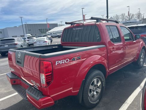 Used 2010 Nissan Frontier PRO-4X w/ Pro-4x Value Truck Pkg image 3