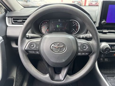 Used 2023 Toyota RAV4 XLE w/ Convenience Package FWD image 13