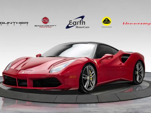 Used 2017 Ferrari 488 GTB RWD image 1