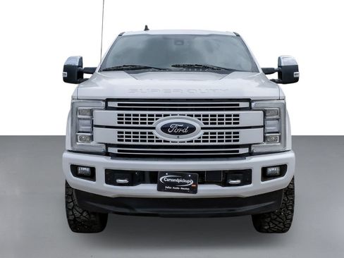 Used 2019 Ford F250 Platinum w/ Platinum Ultimate Package AWD/4WD image 3