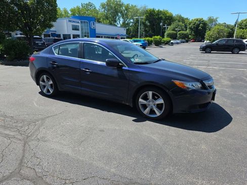 Used 2014 Acura ILX FWD image 2