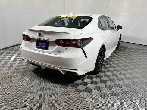 Used 2023 Toyota Camry SE FWD image 8