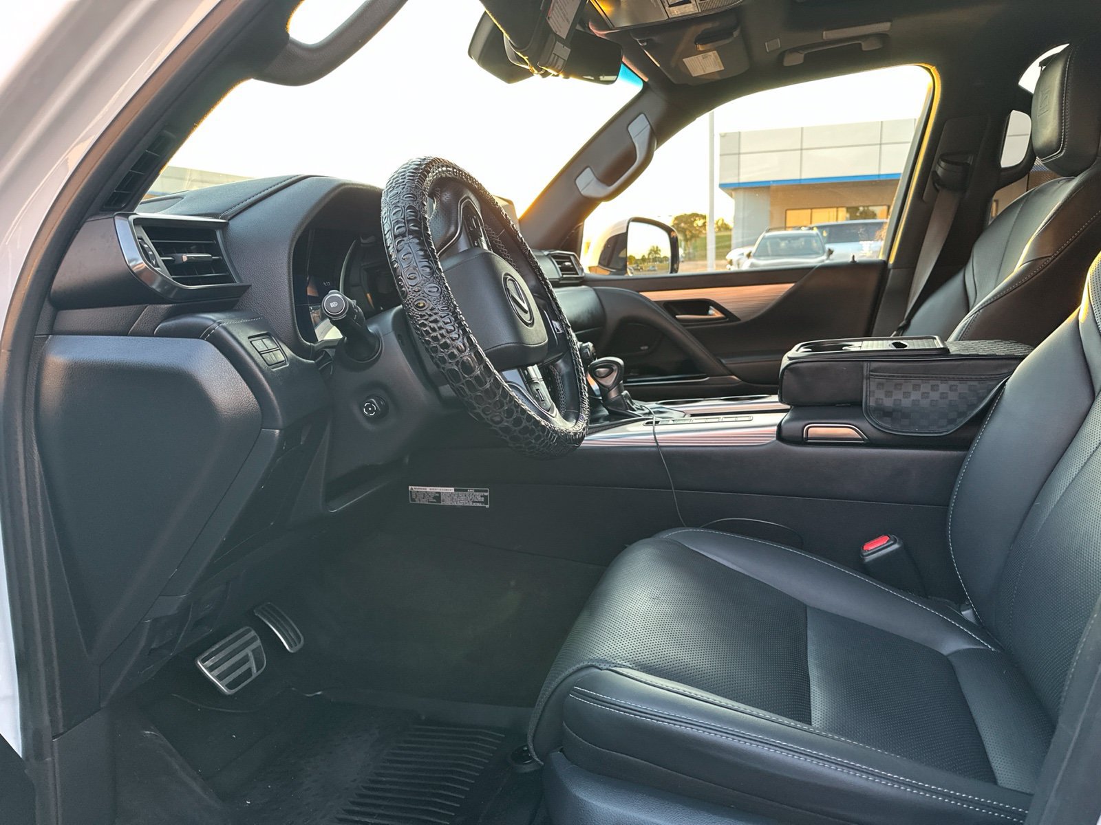 Used 2024 Lexus LX 600 F Sport AWD/4WD image 13
