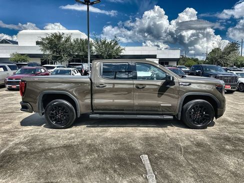 Used 2024 GMC Sierra 1500 Elevation w/ Elevation Premium Package AWD/4WD image 10