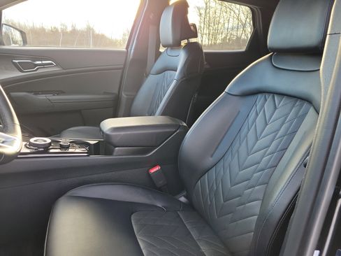 Used 2025 Kia Sportage X-Line image 14