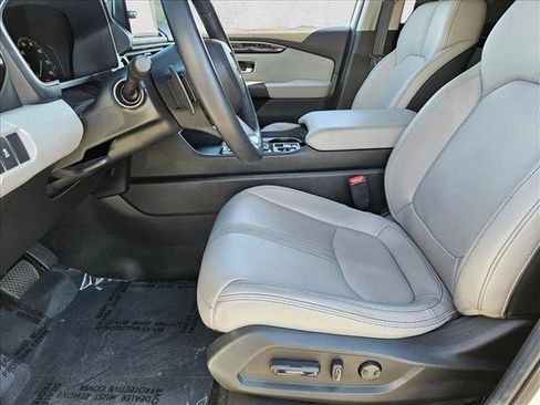 Used 2025 Honda Pilot EX-L image 15