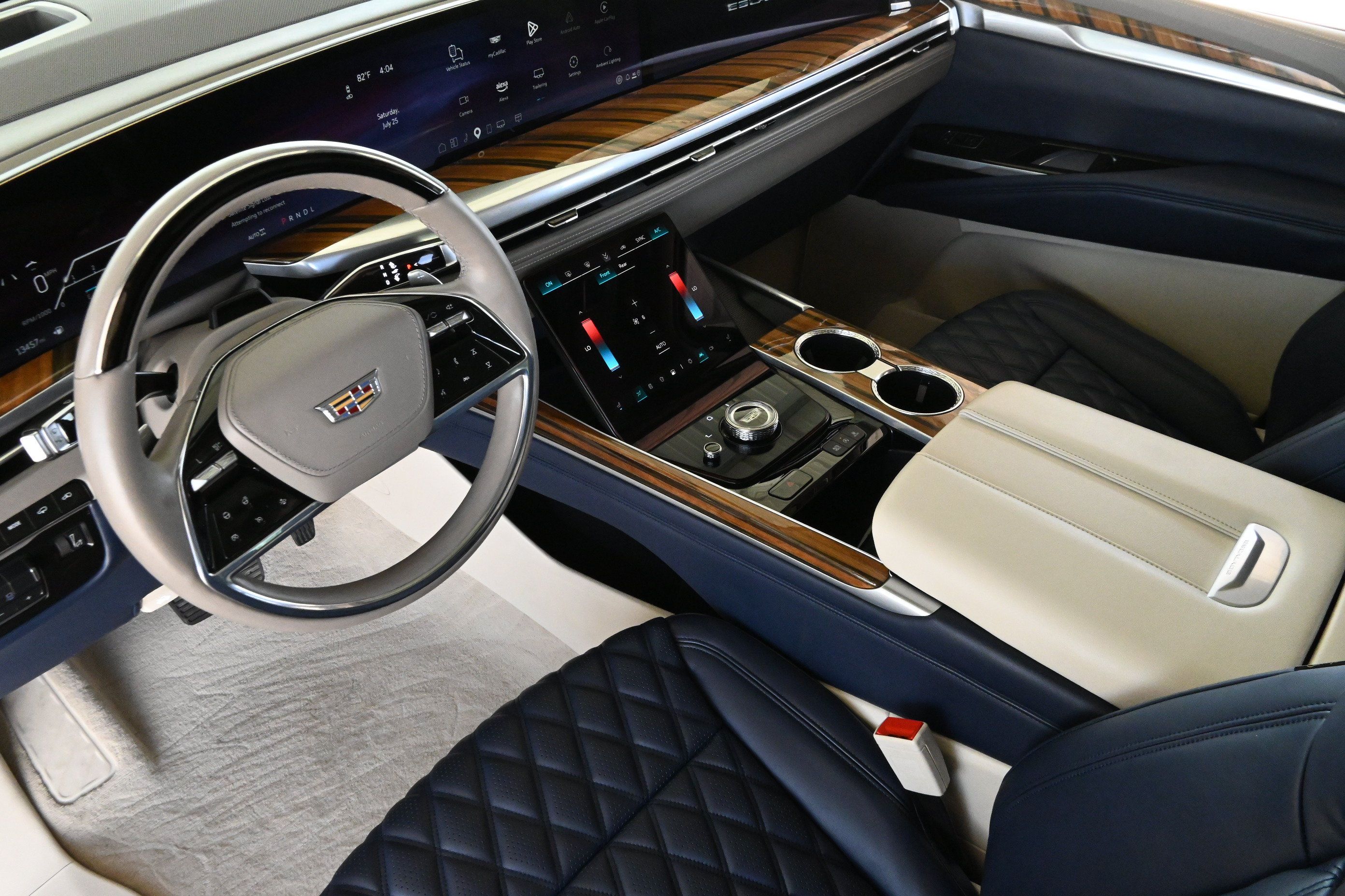 Used 2025 Cadillac Escalade Sport Platinum AWD/4WD image 16