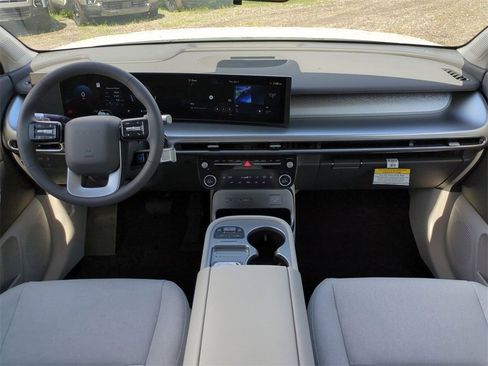 New 2026 Hyundai Ioniq 9 SE image 14