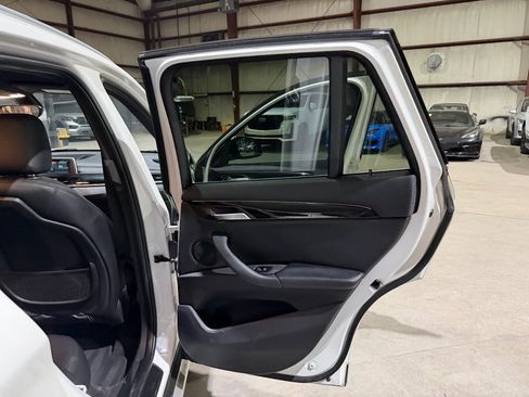 Used 2018 BMW X1 sDrive28i FWD image 20