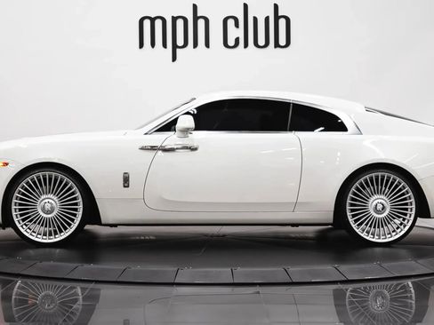 Used 2015 Rolls-Royce Wraith image 3