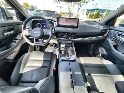 Used 2024 Nissan Rogue SL w/ SL Premium Package AWD/4WD image 21