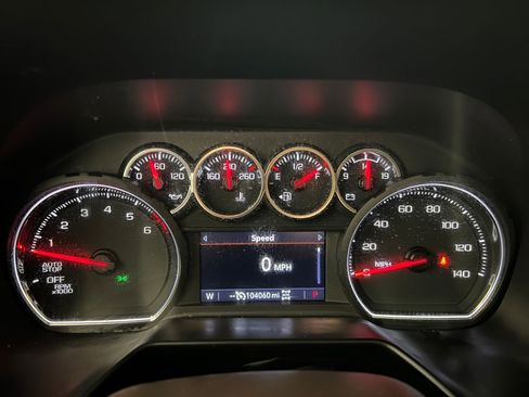 Used 2021 Chevrolet Tahoe Z71 w/ Z71 Signature Package image 19