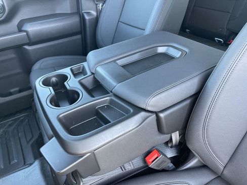 New 2024 GMC Sierra 2500 Pro w/ Convenience Package image 16