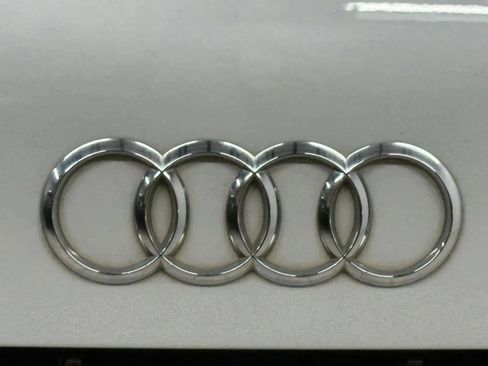 Used 2015 Audi Q7 TDI Premium Plus w/ Premium Plus Package AWD/4WD image 14