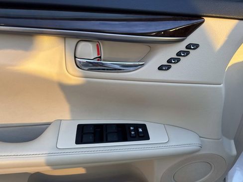 Used 2015 Lexus ES 350 image 21