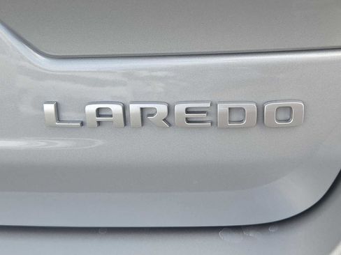 New 2025 Jeep Grand Cherokee Laredo X w/ Luxury Tech Group I image 12