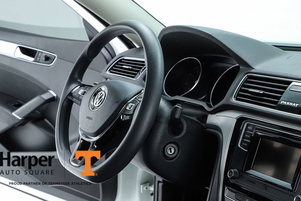 Used 2018 Volkswagen Passat 2.0T S w/ Driver Assistance Package FWD image 70