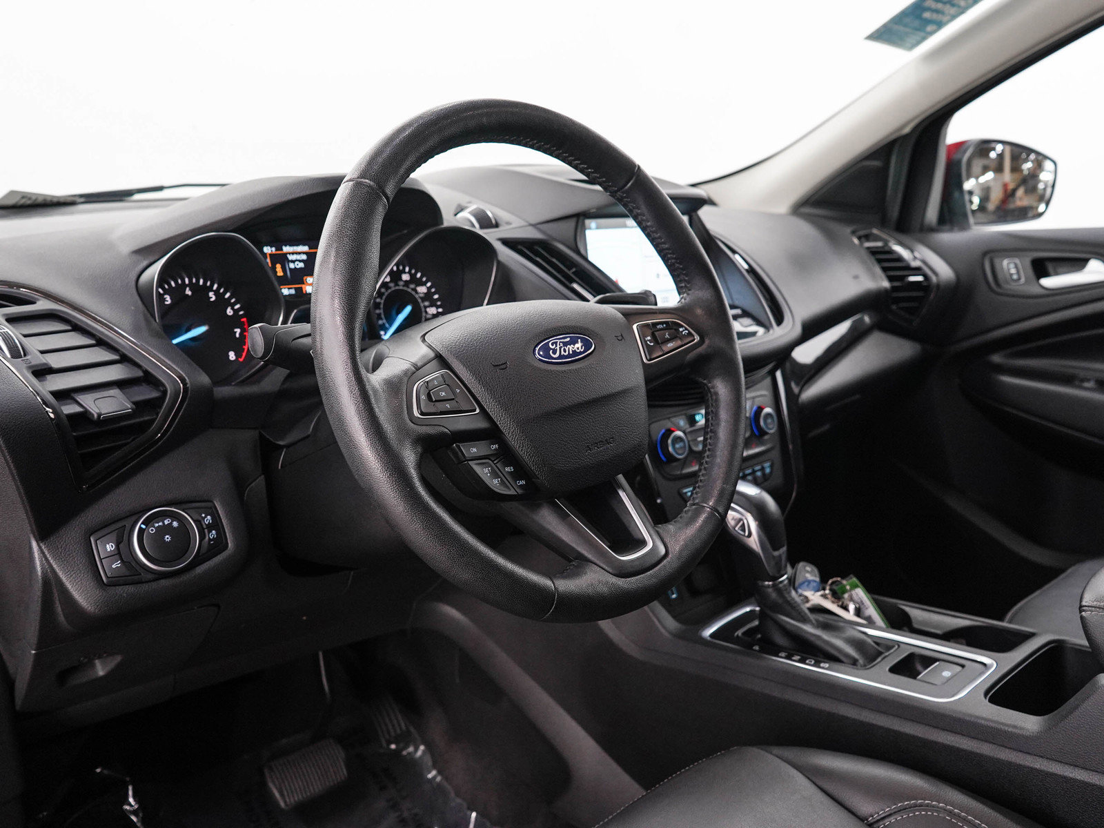 Used 2018 Ford Escape Titanium AWD/4WD image 26