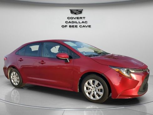 Used 2022 Toyota Corolla LE image 1