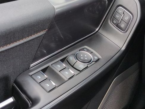 Used 2023 Ford F150 Raptor w/ Raptor 37 Performance Package AWD/4WD image 27