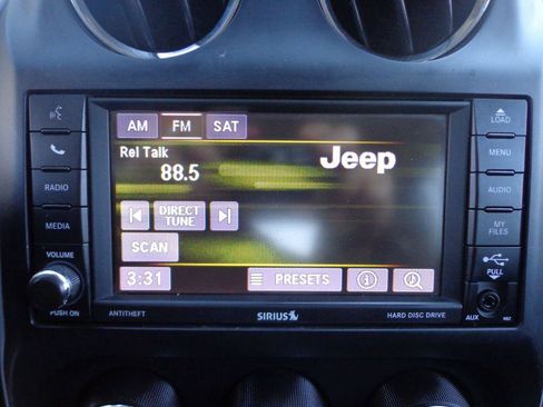 Used 2016 Jeep Compass High Altitude image 21