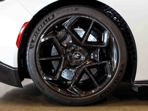 Used 2022 Maserati MC20 Coupe RWD image 17