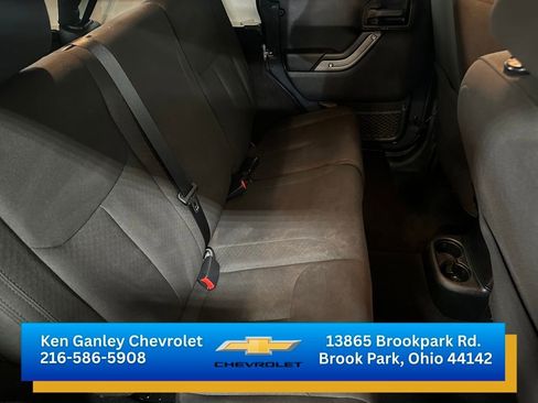 Used 2018 Jeep Wrangler Unlimited Sport S AWD/4WD image 19