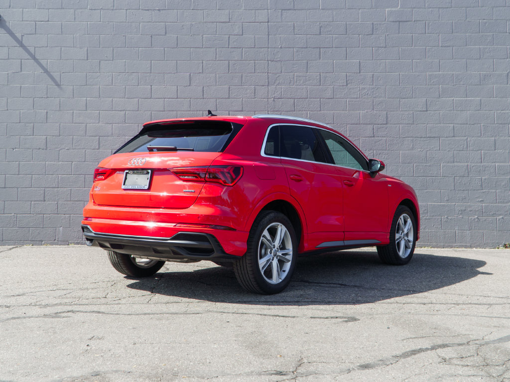 Used 2020 Audi Q3 2.0T Premium Plus w/ Premium Plus Package AWD/4WD image 7