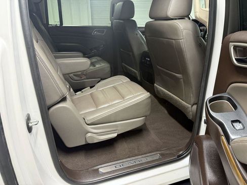 Used 2020 GMC Yukon XL Denali w/ Open Road Package AWD/4WD image 38