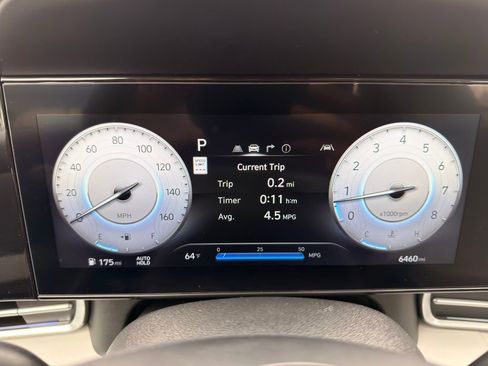 Used 2025 Hyundai Elantra Limited w/ Cargo Package image 11