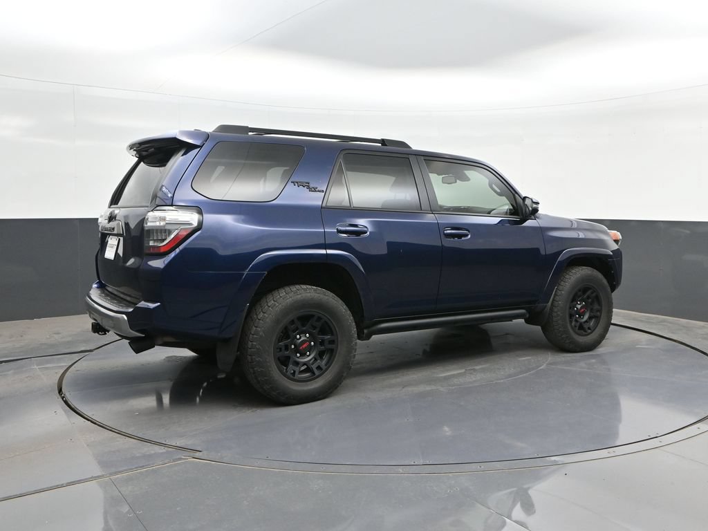 Used 2022 Toyota 4Runner TRD Off-Road Premium AWD/4WD image 15