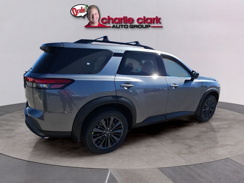 New 2026 Nissan Pathfinder SL w/ SL Premium Package FWD image 6