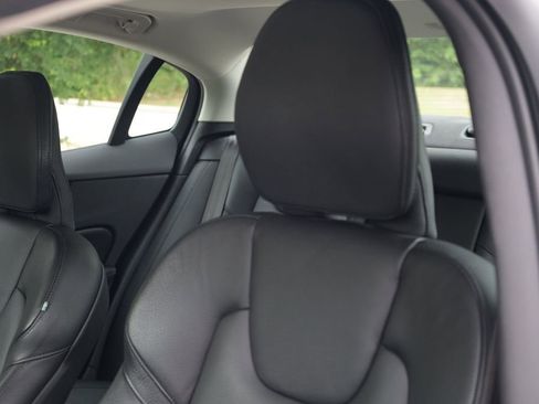 Used 2023 Volvo S60 B5 Plus w/ Climate Package FWD image 14