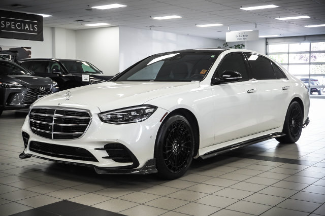 Used 2022 Mercedes-Benz S 500 4MATIC image 3