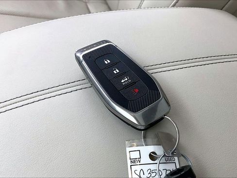 Certified 2025 INFINITI QX60 Pure image 13