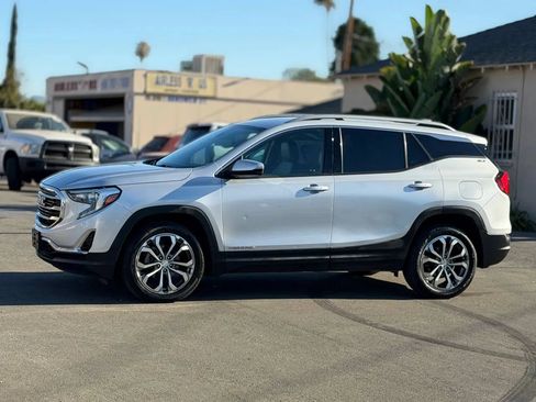 Used 2020 GMC Terrain SLT w/ Preferred Package AWD/4WD image 7