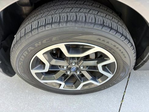 Used 2017 Subaru Crosstrek 2.0i Limited AWD/4WD image 10