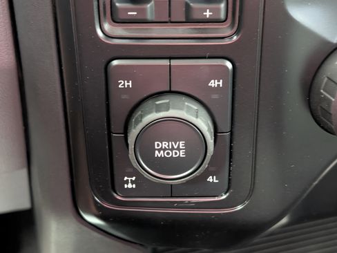 New 2026 Ford F250 XLT w/ XLT Premium Package image 11