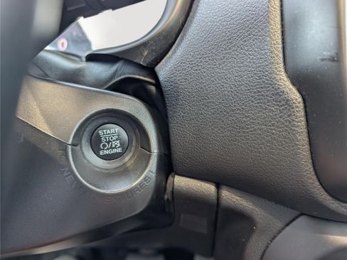 Used 2022 Jeep Renegade Limited w/ Sun, Sound & Wheels Group AWD/4WD image 27