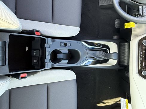 Used 2026 Toyota Corolla LE image 17