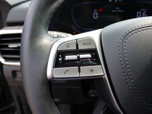 Used 2024 Kia Telluride EX w/ EX Captain's Chair Package AWD/4WD image 14