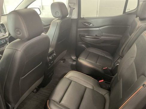 Used 2023 GMC Acadia AT4 w/ Technology Package image 19
