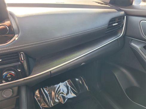 Used 2023 Nissan Rogue Platinum w/ Platinum Premium Package image 28