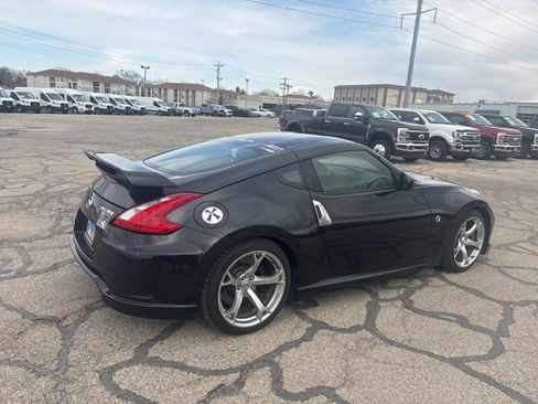 Used 2010 Nissan 370Z NISMO image 4